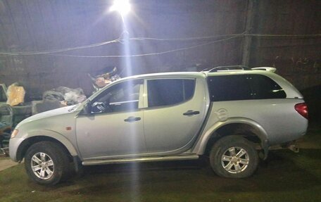 Mitsubishi L200 IV рестайлинг, 2007 год, 551 000 рублей, 2 фотография