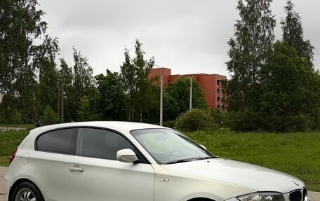 BMW 1 серия, 2010 год, 600 000 рублей, 4 фотография