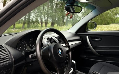 BMW 1 серия, 2010 год, 600 000 рублей, 25 фотография