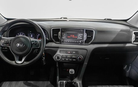 KIA Sportage IV рестайлинг, 2017 год, 1 847 900 рублей, 6 фотография