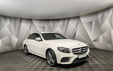 Mercedes-Benz E-Класс, 2019 год, 3 650 000 рублей, 2 фотография