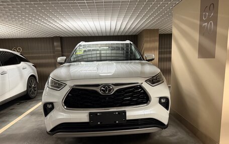 Toyota Highlander, 2026 год, 4 800 000 рублей, 2 фотография