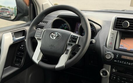 Toyota Land Cruiser Prado 150 рестайлинг 2, 2011 год, 2 290 000 рублей, 25 фотография