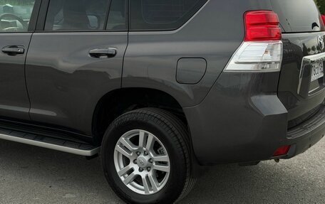 Toyota Land Cruiser Prado 150 рестайлинг 2, 2011 год, 2 290 000 рублей, 28 фотография