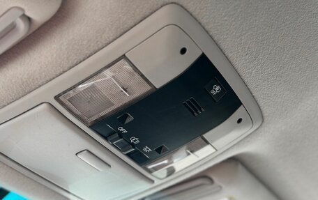 Toyota Land Cruiser Prado 150 рестайлинг 2, 2011 год, 2 290 000 рублей, 34 фотография