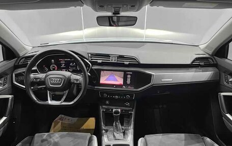 Audi Q3, 2022 год, 2 500 000 рублей, 2 фотография