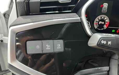 Audi Q3, 2022 год, 2 500 000 рублей, 15 фотография