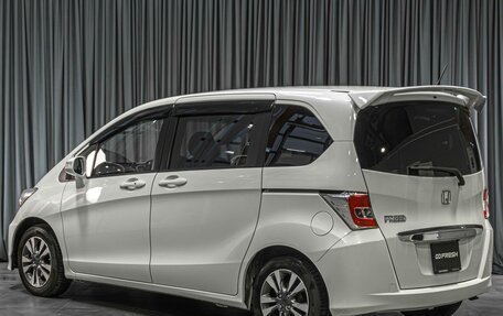 Honda Freed I, 2015 год, 1 349 000 рублей, 2 фотография