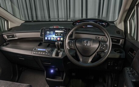Honda Freed I, 2015 год, 1 349 000 рублей, 6 фотография