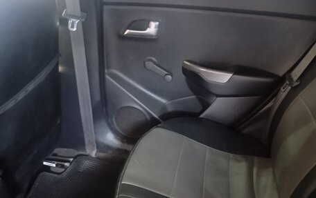 KIA Rio III рестайлинг, 2015 год, 950 000 рублей, 16 фотография