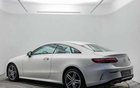 Mercedes-Benz E-Класс, 2018 год, 3 670 000 рублей, 3 фотография