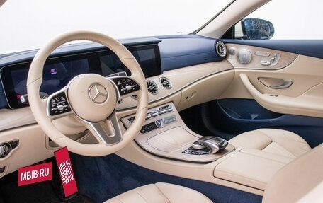 Mercedes-Benz E-Класс, 2018 год, 3 670 000 рублей, 5 фотография
