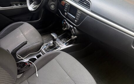 KIA Rio IV, 2018 год, 1 050 000 рублей, 4 фотография