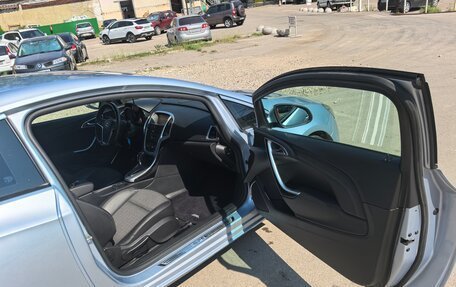 Opel Astra J, 2014 год, 1 100 000 рублей, 24 фотография