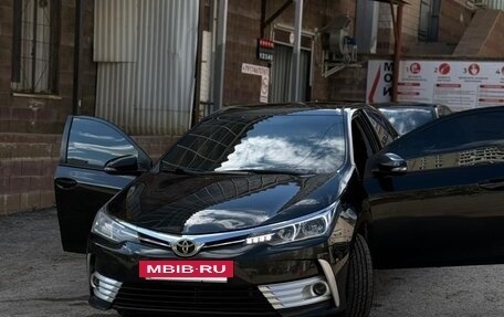 Toyota Corolla, 2017 год, 1 370 000 рублей, 4 фотография