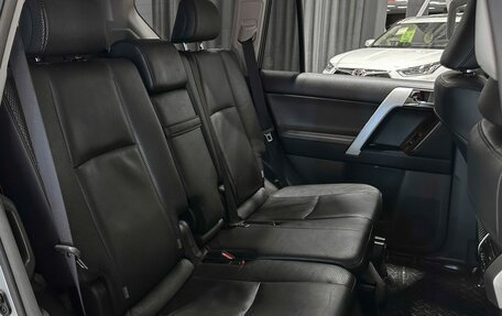 Toyota Land Cruiser Prado 150 рестайлинг 2, 2009 год, 2 990 000 рублей, 16 фотография