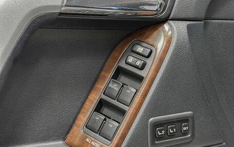 Toyota Land Cruiser Prado 150 рестайлинг 2, 2009 год, 2 990 000 рублей, 19 фотография