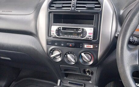 Toyota RAV4, 2004 год, 700 000 рублей, 4 фотография