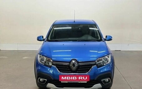 Renault Logan II, 2018 год, 1 049 000 рублей, 4 фотография