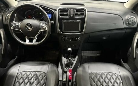 Renault Logan II, 2018 год, 1 049 000 рублей, 7 фотография