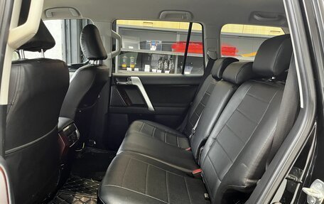 Toyota Land Cruiser Prado 150 рестайлинг 2, 2017 год, 3 350 000 рублей, 13 фотография