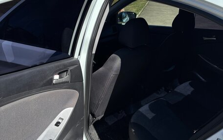 Hyundai Solaris II рестайлинг, 2012 год, 600 000 рублей, 8 фотография