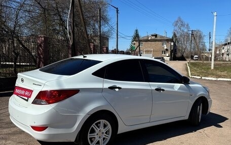 Hyundai Solaris II рестайлинг, 2012 год, 600 000 рублей, 2 фотография