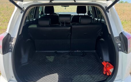 Toyota RAV4, 2017 год, 2 550 000 рублей, 5 фотография