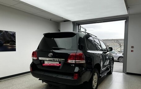 Toyota Land Cruiser 200, 2010 год, 3 400 000 рублей, 4 фотография
