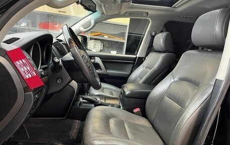 Toyota Land Cruiser 200, 2010 год, 3 400 000 рублей, 8 фотография