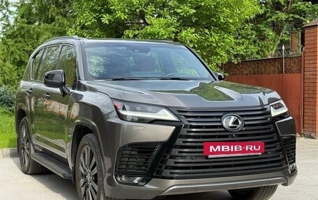 Lexus LX, 2023 год, 21 000 000 рублей, 2 фотография