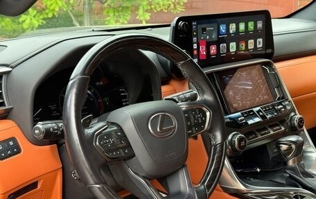 Lexus LX, 2023 год, 21 000 000 рублей, 13 фотография