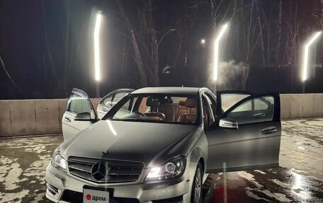 Mercedes-Benz C-Класс, 2012 год, 1 200 000 рублей, 15 фотография