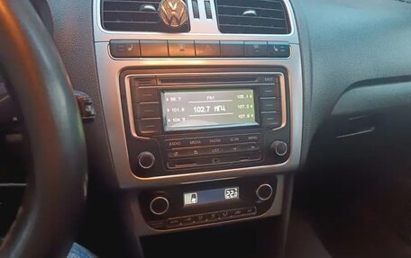 Volkswagen Polo VI (EU Market), 2015 год, 710 000 рублей, 4 фотография