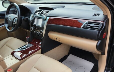 Toyota Camry, 2012 год, 2 200 000 рублей, 27 фотография