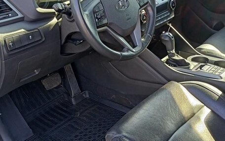 Hyundai Tucson III, 2018 год, 2 100 000 рублей, 13 фотография