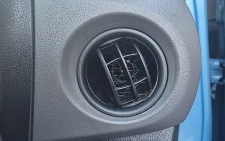 Toyota Vitz, 2014 год, 720 000 рублей, 4 фотография