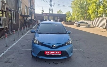 Toyota Vitz, 2014 год, 720 000 рублей, 2 фотография