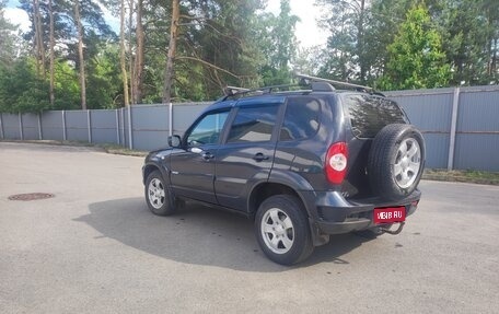 Chevrolet Niva I рестайлинг, 2011 год, 469 000 рублей, 1 фотография