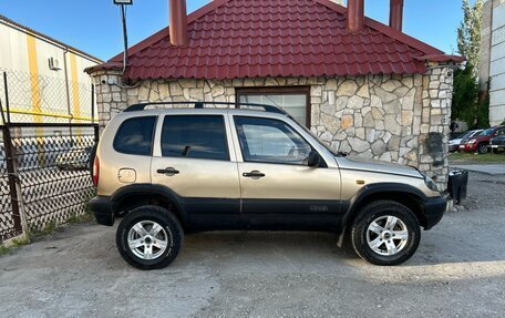 Chevrolet Niva I рестайлинг, 2004 год, 280 000 рублей, 6 фотография
