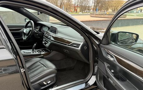 BMW 7 серия, 2017 год, 2 200 000 рублей, 10 фотография