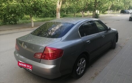 Nissan Skyline, 2004 год, 400 000 рублей, 2 фотография