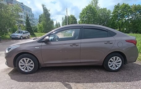 Hyundai Solaris II рестайлинг, 2017 год, 1 300 000 рублей, 2 фотография