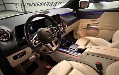 Mercedes-Benz GLA, 2020 год, 4 200 000 рублей, 10 фотография
