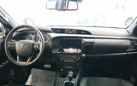Toyota Hilux VIII, 2025 год, 8 450 000 рублей, 21 фотография