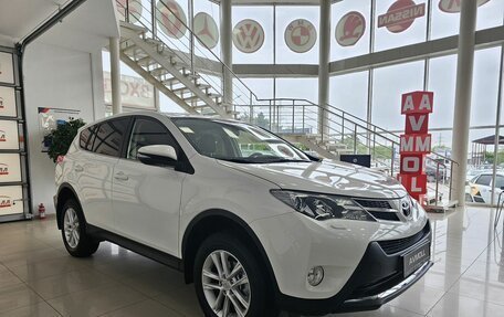 Toyota RAV4, 2015 год, 2 249 000 рублей, 6 фотография