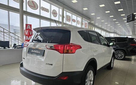 Toyota RAV4, 2015 год, 2 249 000 рублей, 9 фотография