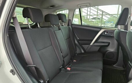 Toyota RAV4, 2015 год, 2 249 000 рублей, 17 фотография