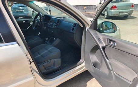 Volkswagen Tiguan I, 2010 год, 860 000 рублей, 11 фотография