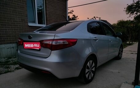 KIA Rio III рестайлинг, 2012 год, 700 000 рублей, 3 фотография